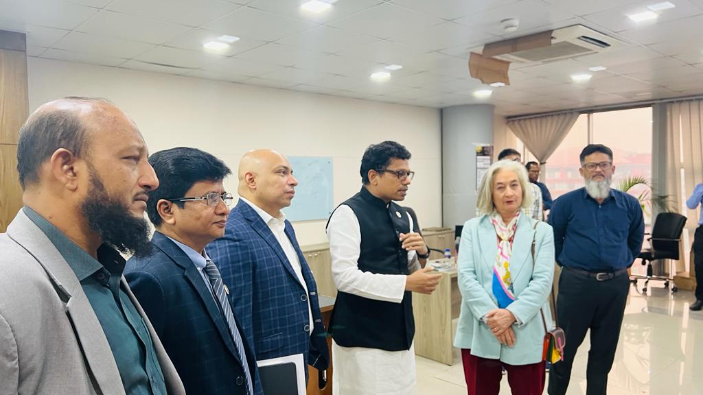 Ambassador of France to Bangladesh, pays a visit to BGD e-GOV CIRT